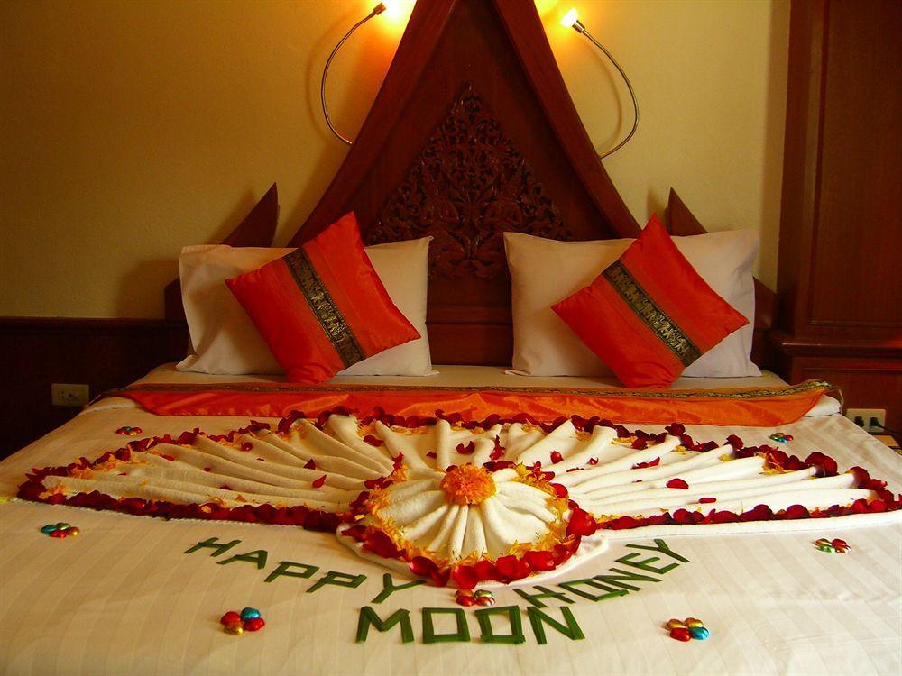 Patong Beach Bed And Breakfast Exterior foto